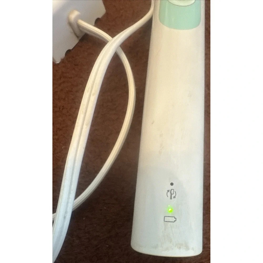 Used Philips Sonicare Electric Toothbrush Base & Cord HX681A Working